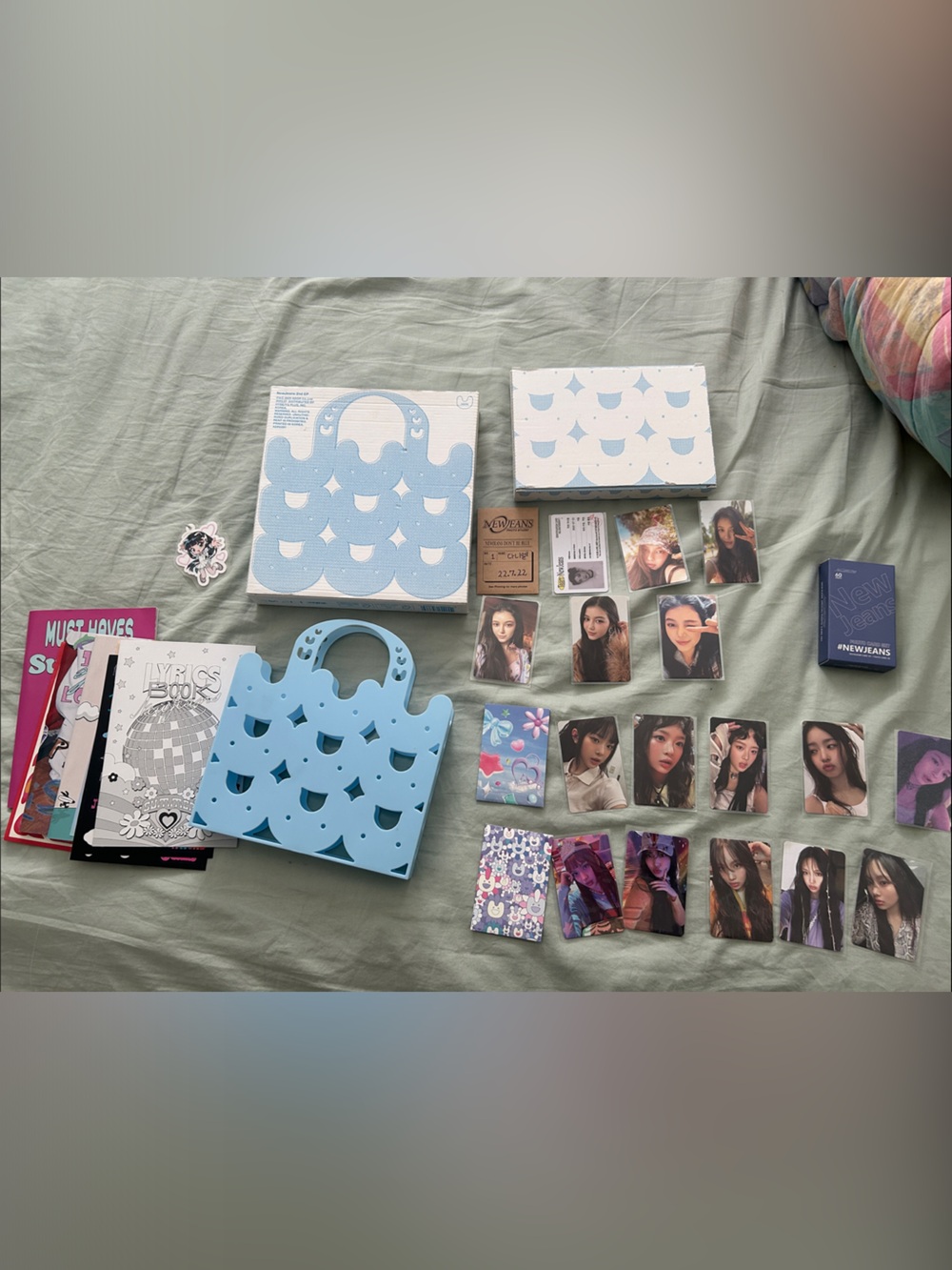 Newjeans get up beach bag album w/ extra official photocard hanni danielle hyein